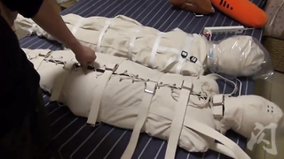 Studio Bling	Breathless_011 Miao and Bunny Double Straitjacket sleeping bag