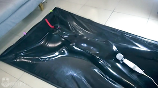 Studio Bling	Latex_008 Miao's Vacuum bed First experience