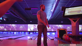 PLUMPERPASS - Valentina Krave - Bowling for Boobies